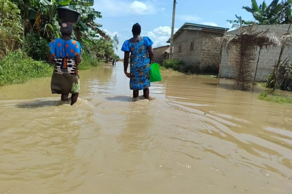 Dans les Collines, les eaux menacent villages, cultures et moyens de subsistance